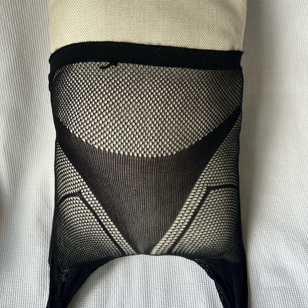3 pairs of fishnet pantyhose black with different designs Hexagon Flower SZ M-L - Picture 4 of 7